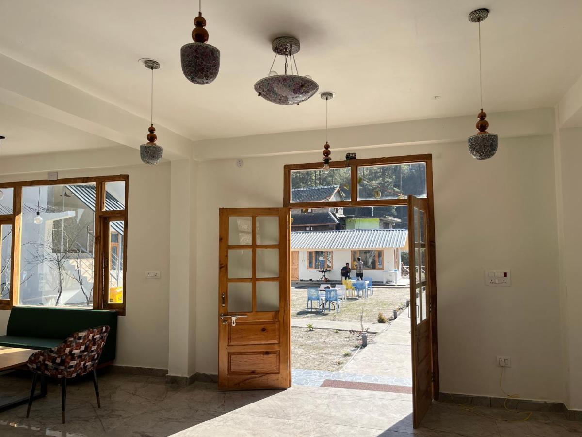 Hotel Adinova Kasol Kültér fotó