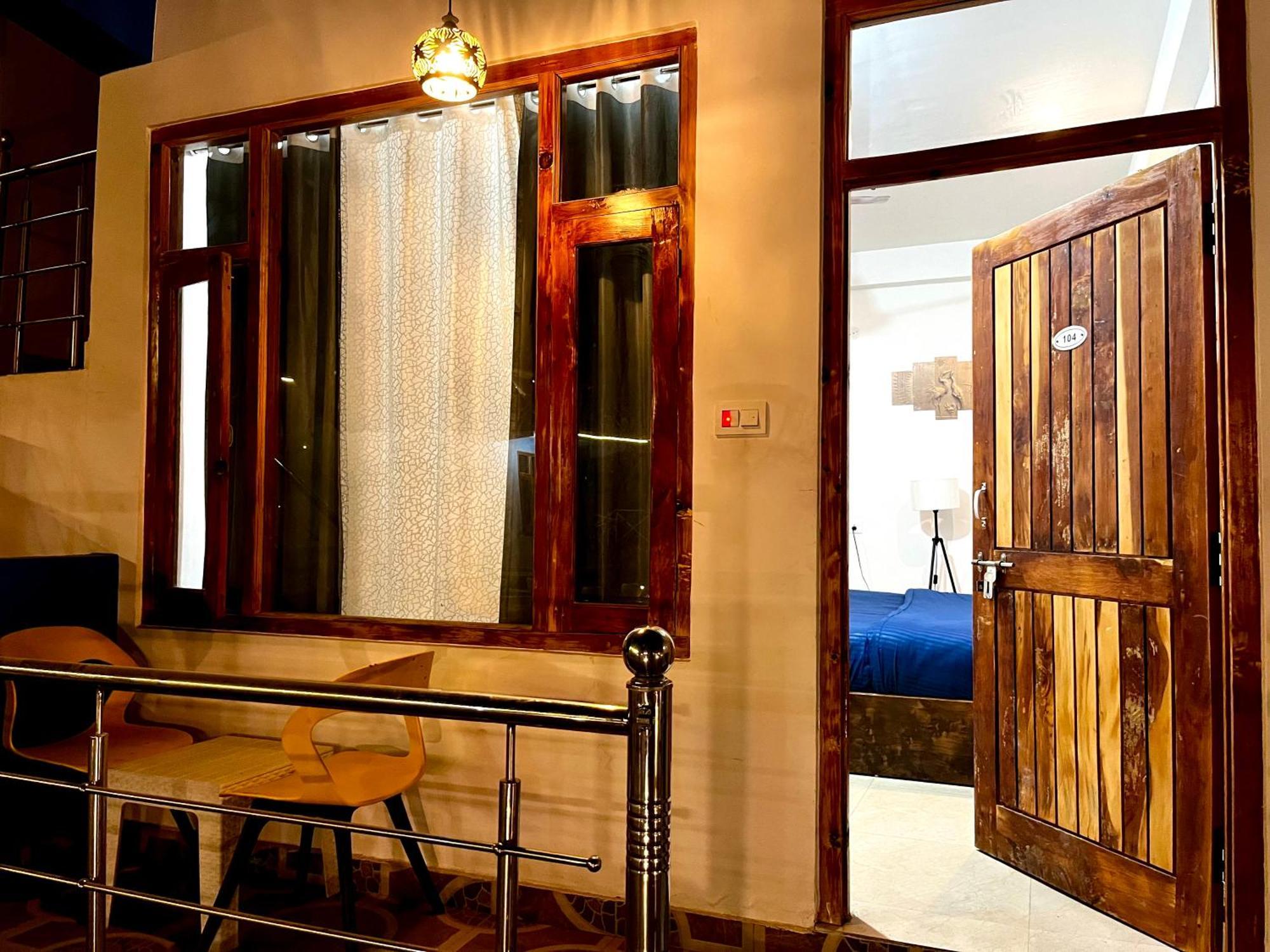 Hotel Adinova Kasol Kültér fotó