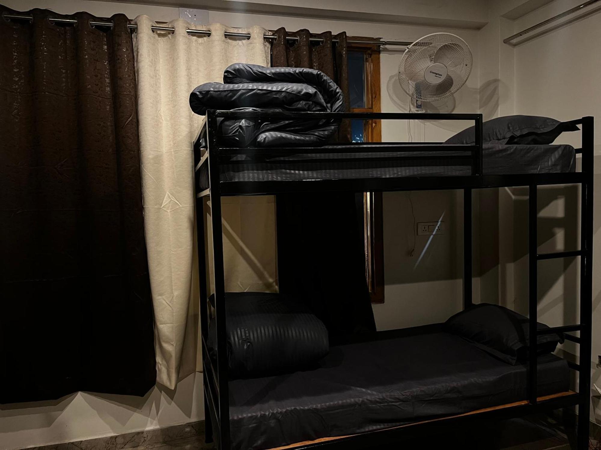 Hotel Adinova Kasol Kültér fotó